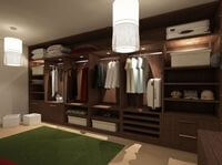 Классическая гардеробная комната из массива с подсветкой Кызыл