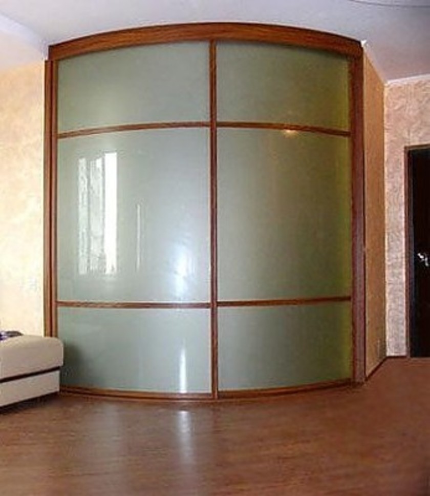 Встроенный шкаф купе радиусный в классическом стиле Кызыл